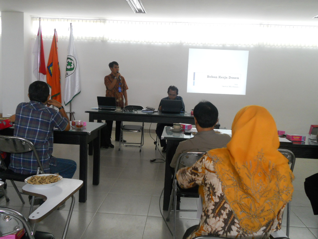 Politeknik Tegal mengadakan Seminar Ilmiah "Manual Mutu Politeknik dan Beban Kerja Dosen"